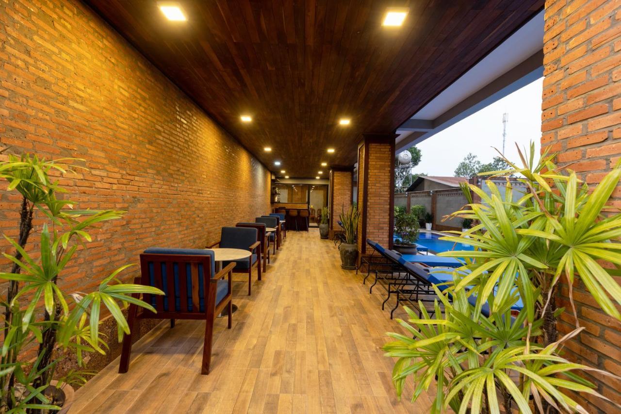 Blanc Smith Hotel Siem Reap Exterior foto